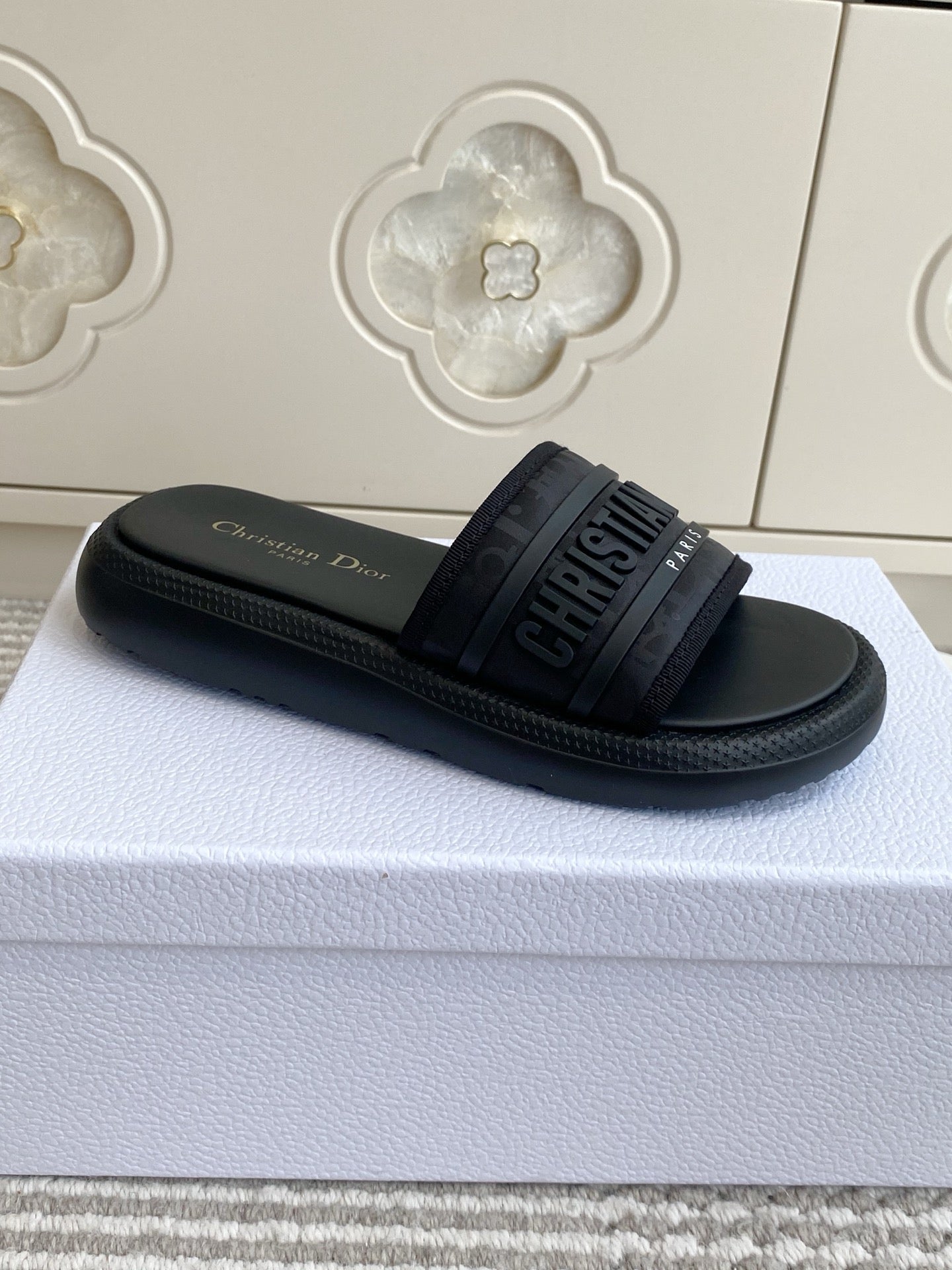 DIOR 26S DWAY SLIDES IN BLACK RUBBER SOLE
