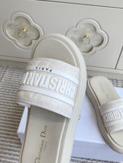 DIOR 26S DWAY SLIDES IN WHITE RUBBER SOLE