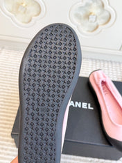 CHANEL 26S BALLET FLATS IN PINK SUEDE AND BLACK LAMBSKIN