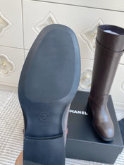 CHANEL 26S KNEE HIGH RIDING BOOTS IN BROWN CALFSKIN GOLD TONE CC LOGO BUCKLE STRAP