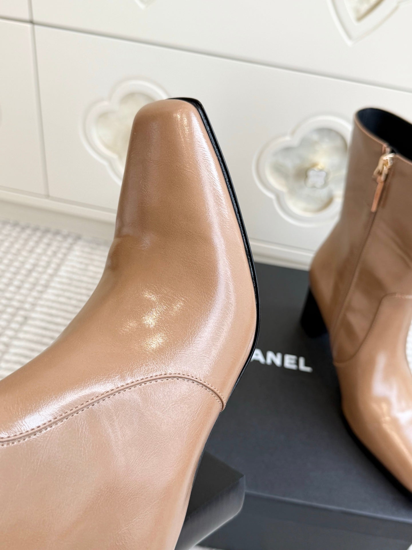 CHANEL 26S HIGH HEEL ANKLE BOOTS 70 MM IN BEIGE CALFSKIN SQUARE TOE