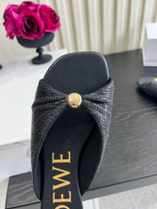 LOEWE 26S SANDALS IN BLACK RAFFIA AND LAMBSKIN