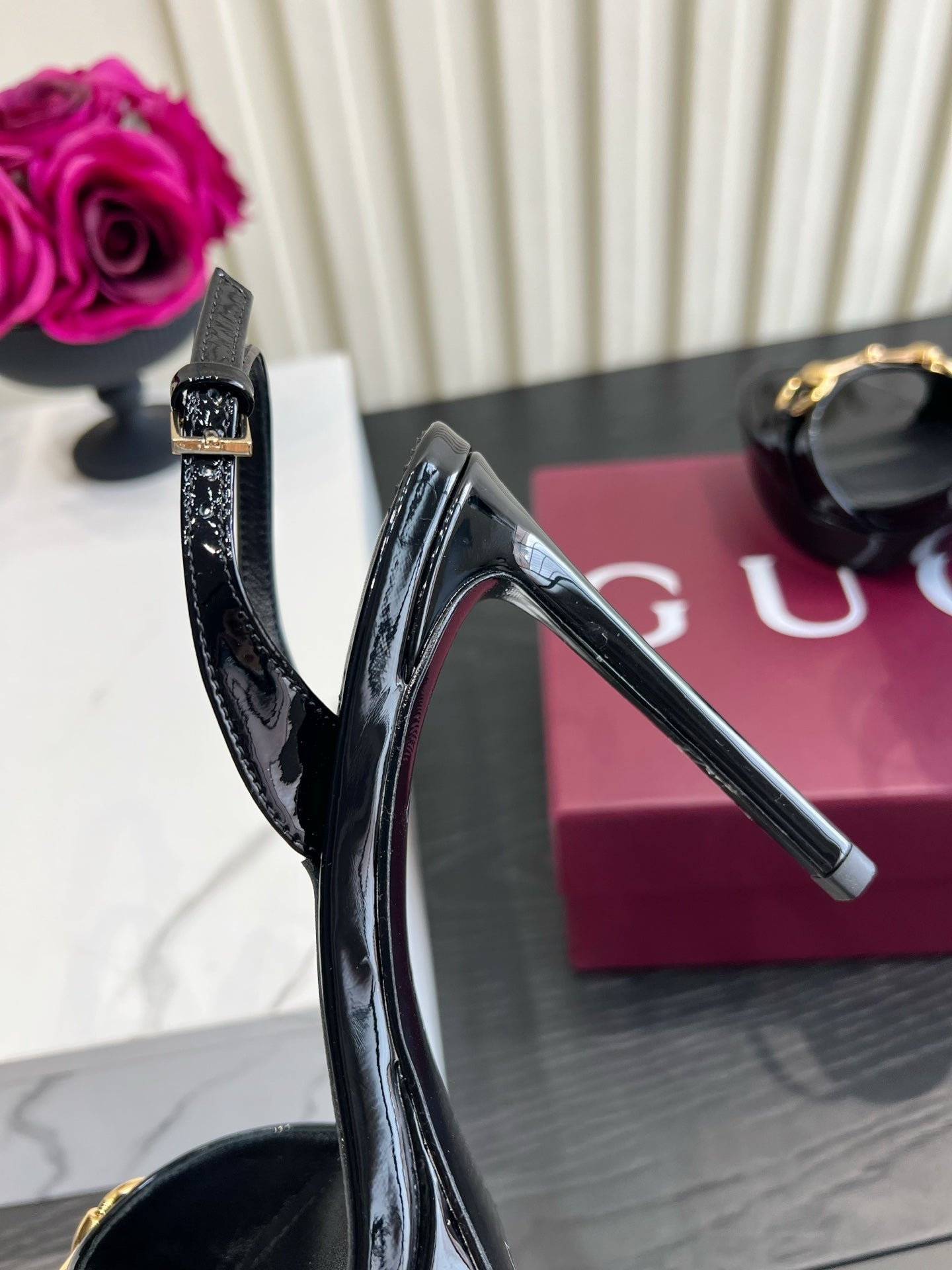 GUCCI 26S HORSEBIT GG SANDALS 105 MM IN BLACK PATENT CALFSKIN