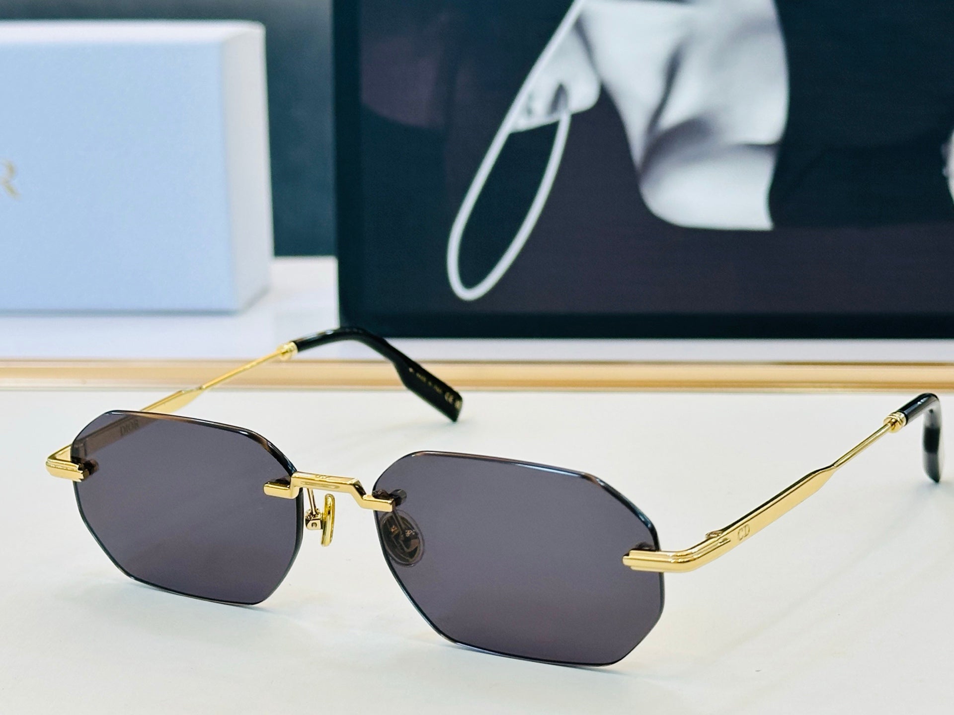 DIOR 26S OVAL FRAME IN ACETATE 403018