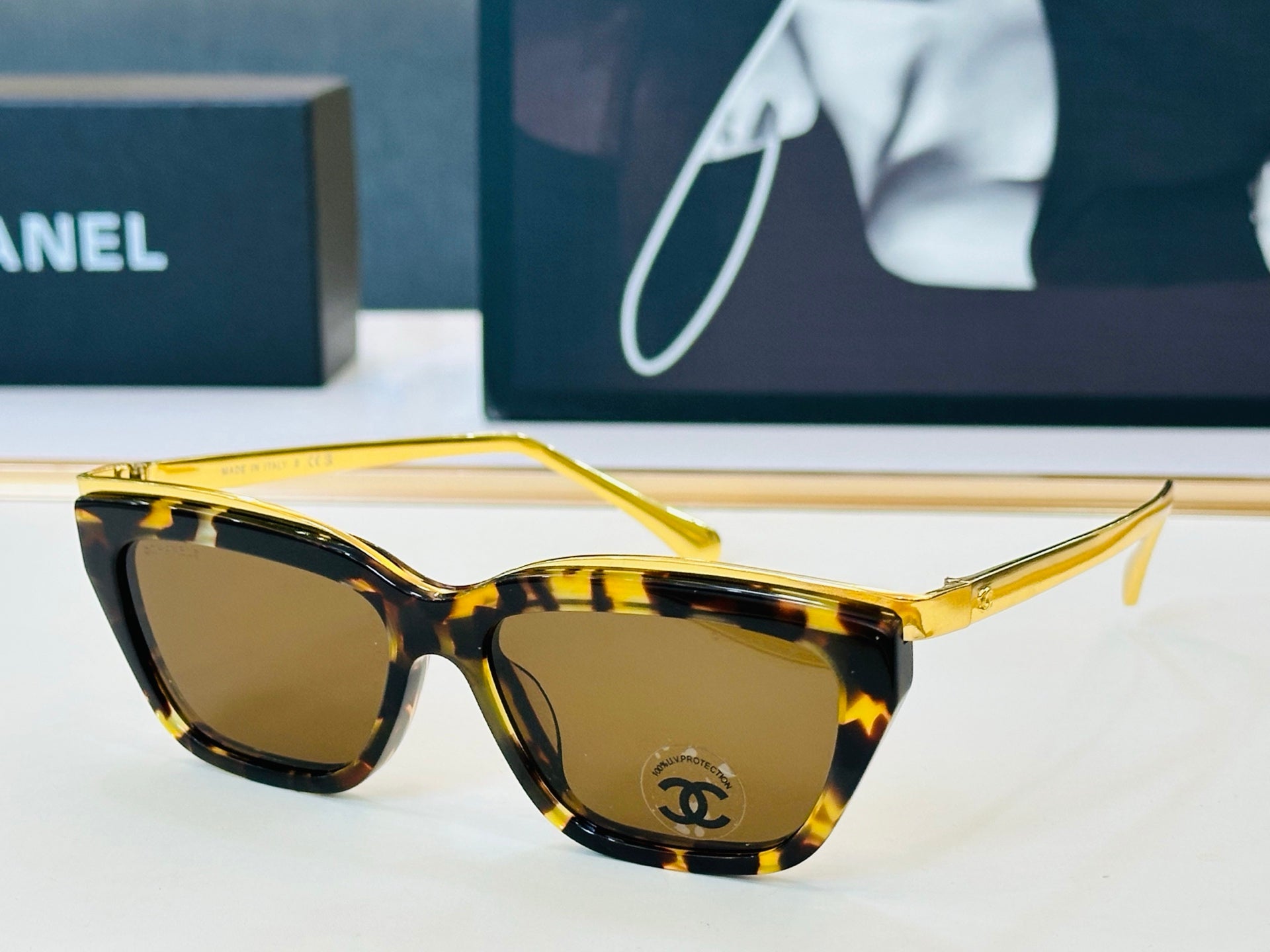 CHANEL 26S BLACK SQUARE FRAME IN ACETATE 408106