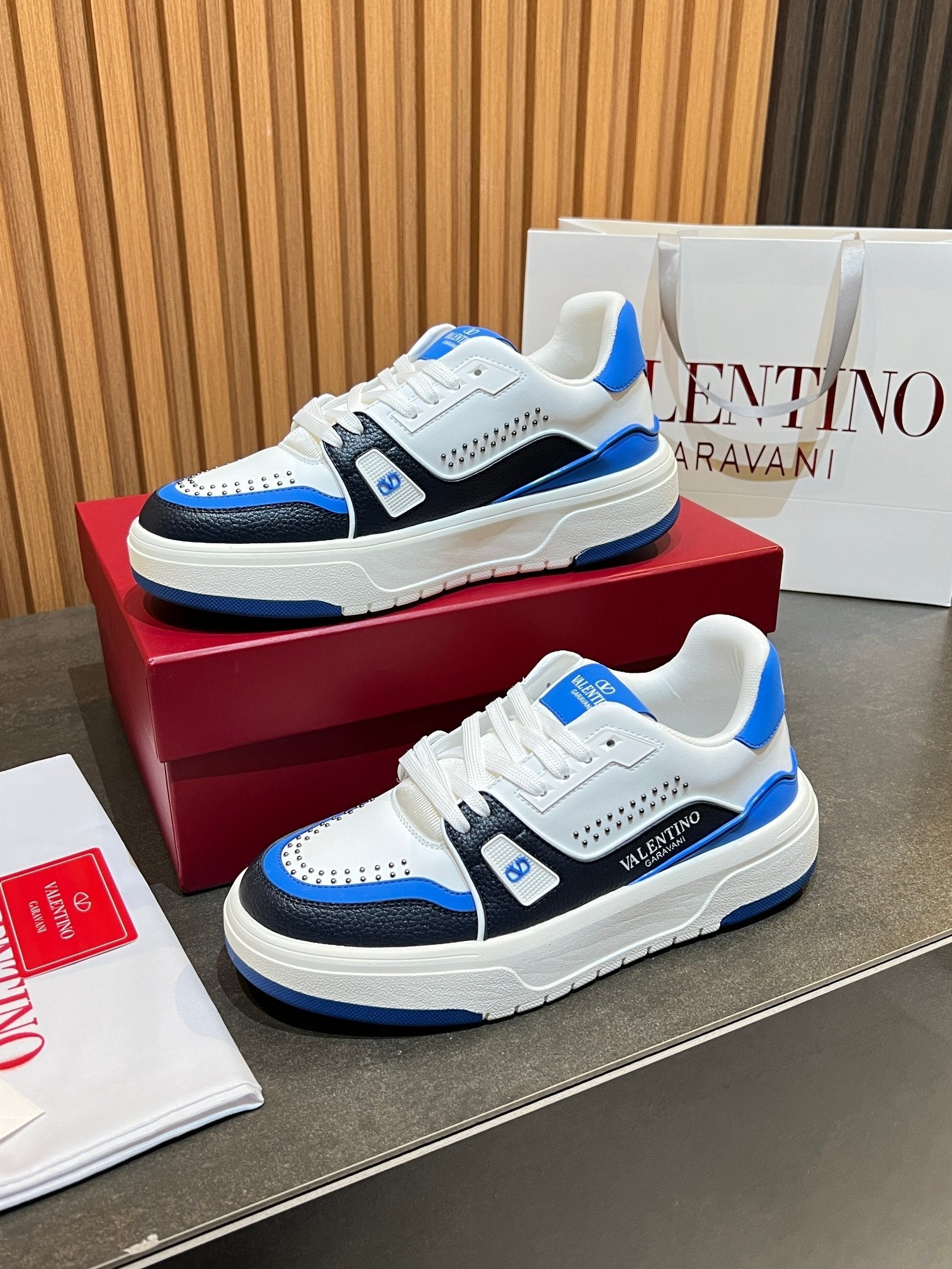 VALENTINO 26S ONESTUD SNEAKERS IN WHITE MIX BLUE CALFSKIN