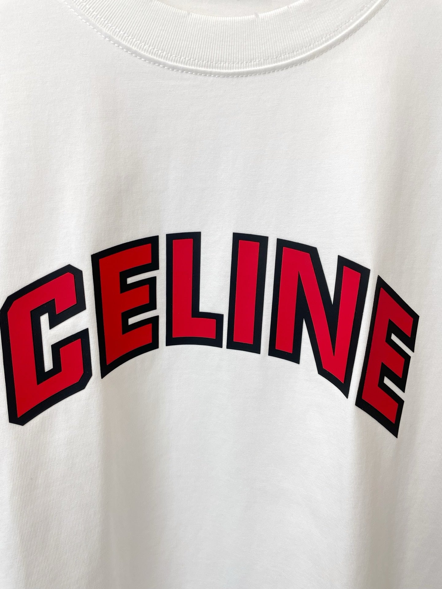 CELINE 26S SHORT-SLEEVE CREWNECK T-SHIRT 710