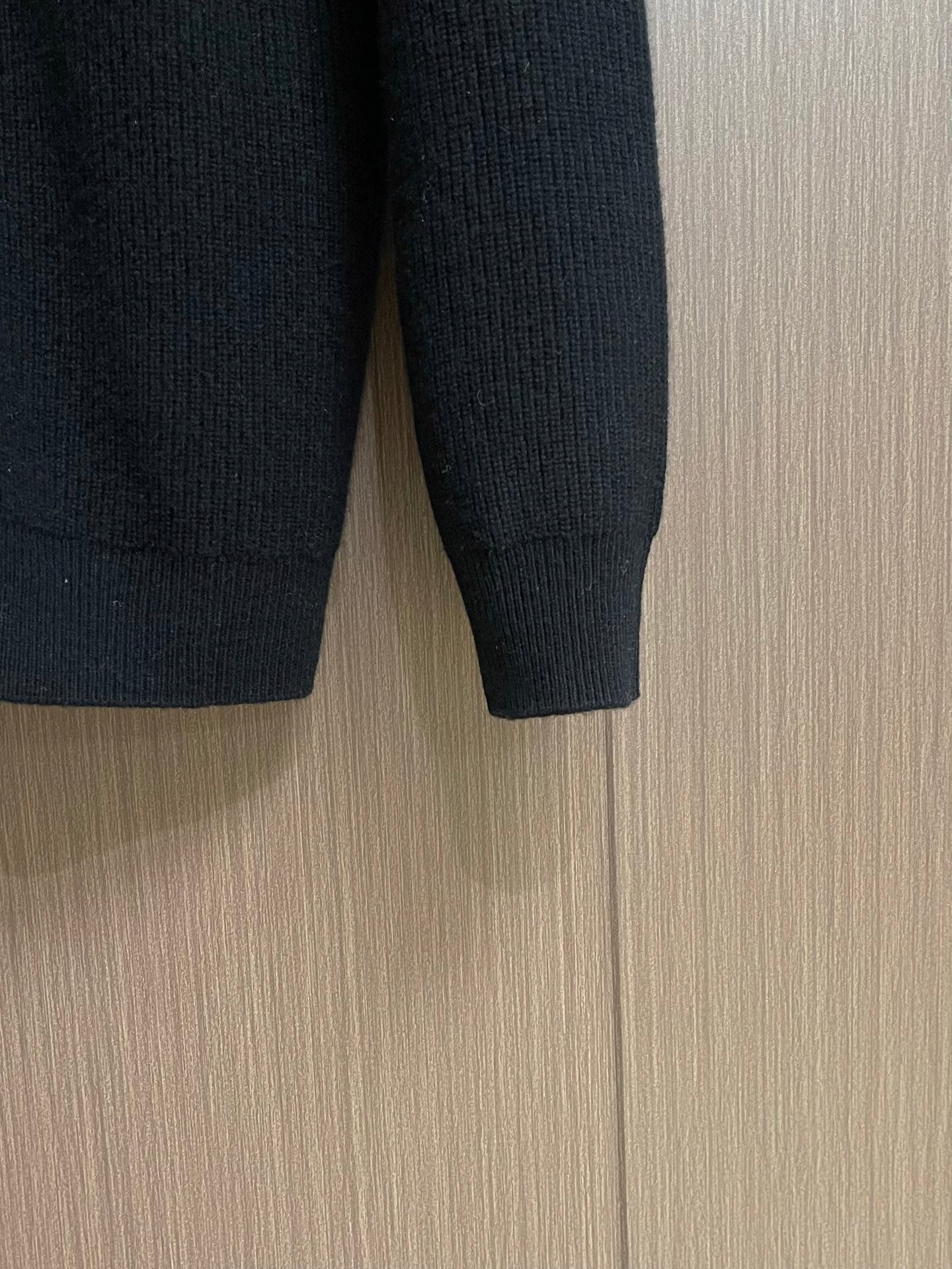 LORO PIANA 26S CREW-NECK KNIT CARDIGAN 907