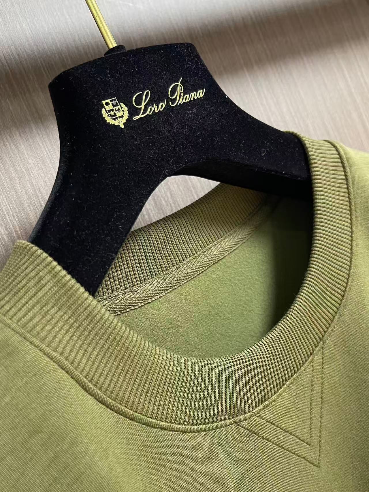 HERMES 26S CREWNECK SWEATER 877