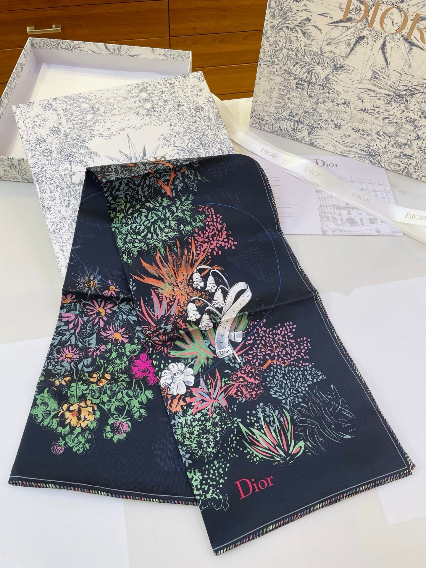 DIOR 26S SCARF 90 IN SILK 318395