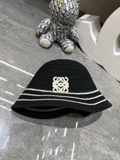 LOEWE 26S CROCHET BUCKET HAT STYLE 219