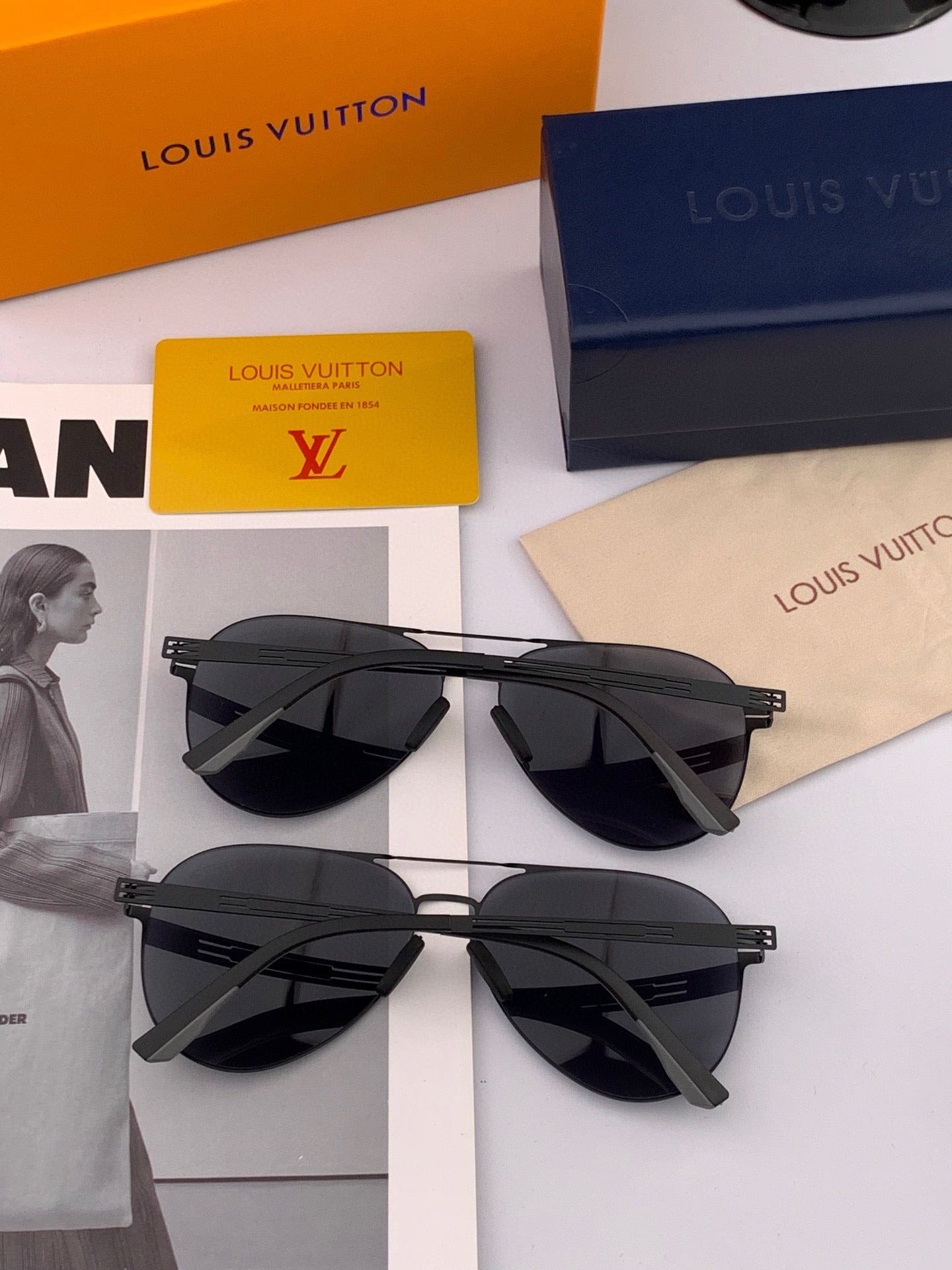 PILOT SUNGLASSES L169 IN METAL