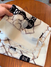 HERMES 25S SCARF 200 IN SILK 724722
