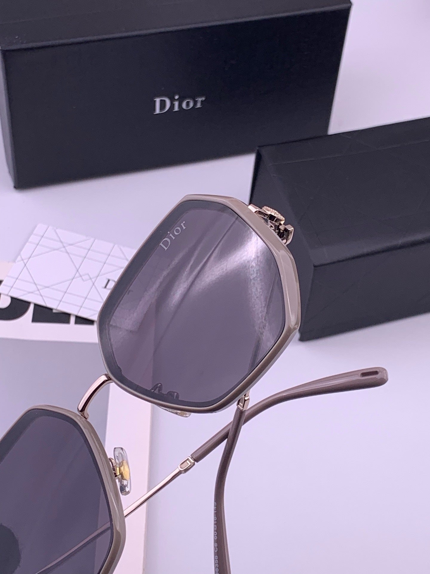 DIOR 26S POLYGONAL FRAME IN ACETATE 403045