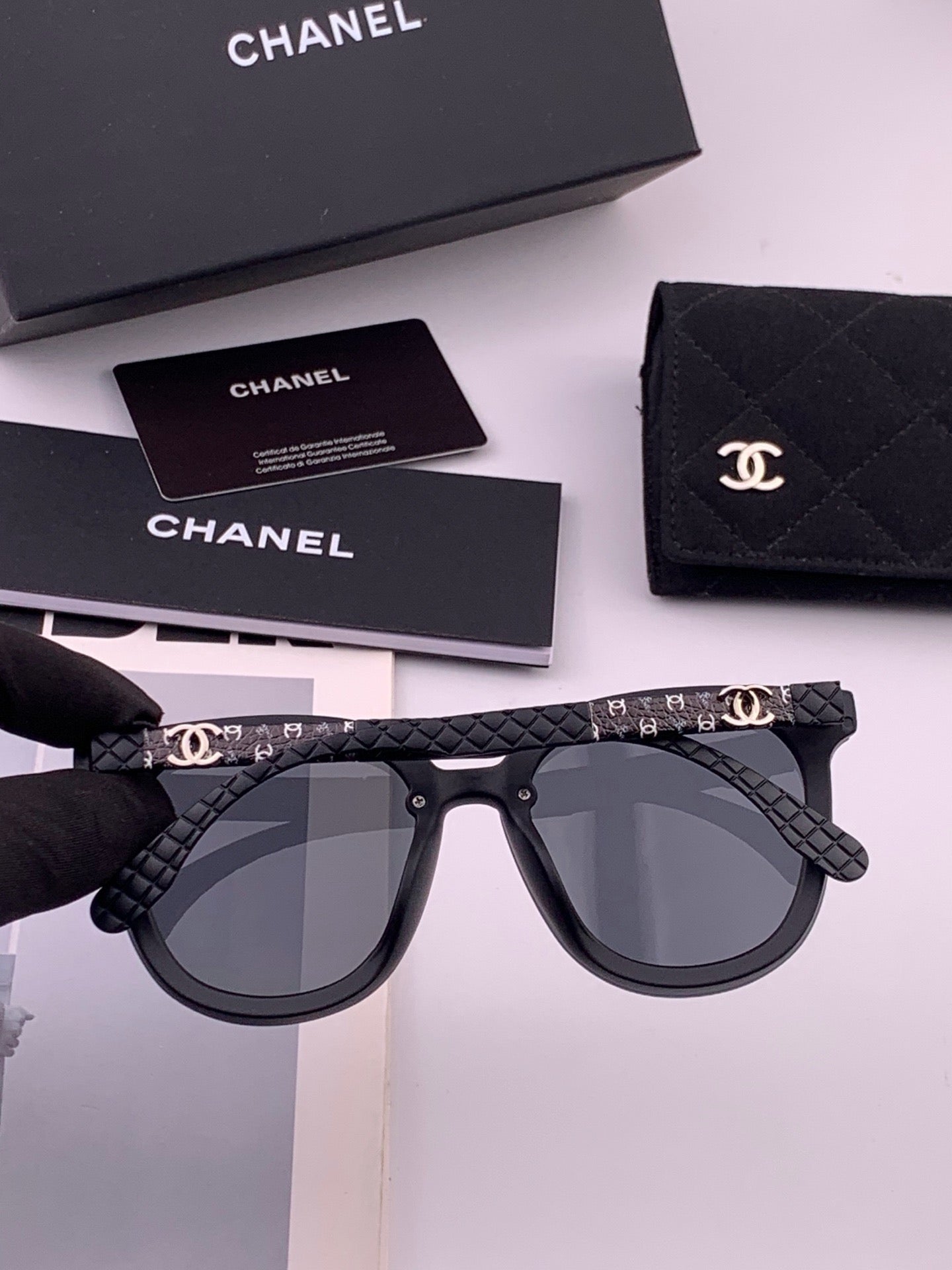 CHANEL 26S ROUND SQUARE FRAME SUNGLASSES IN ACETATE 408296