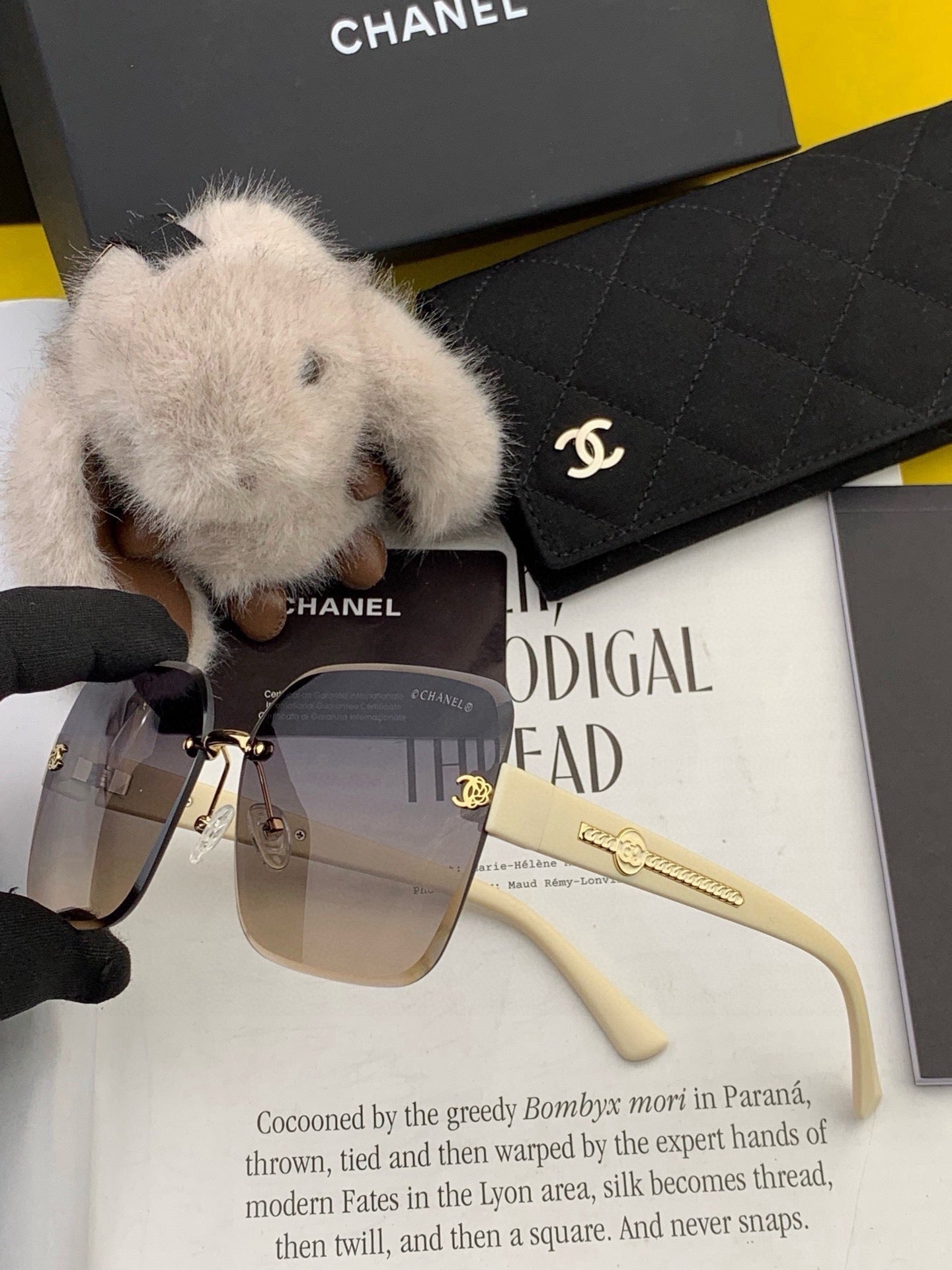 CHANEL 26S RIMLESS SQUARE FRAME IN ACETATE 411852