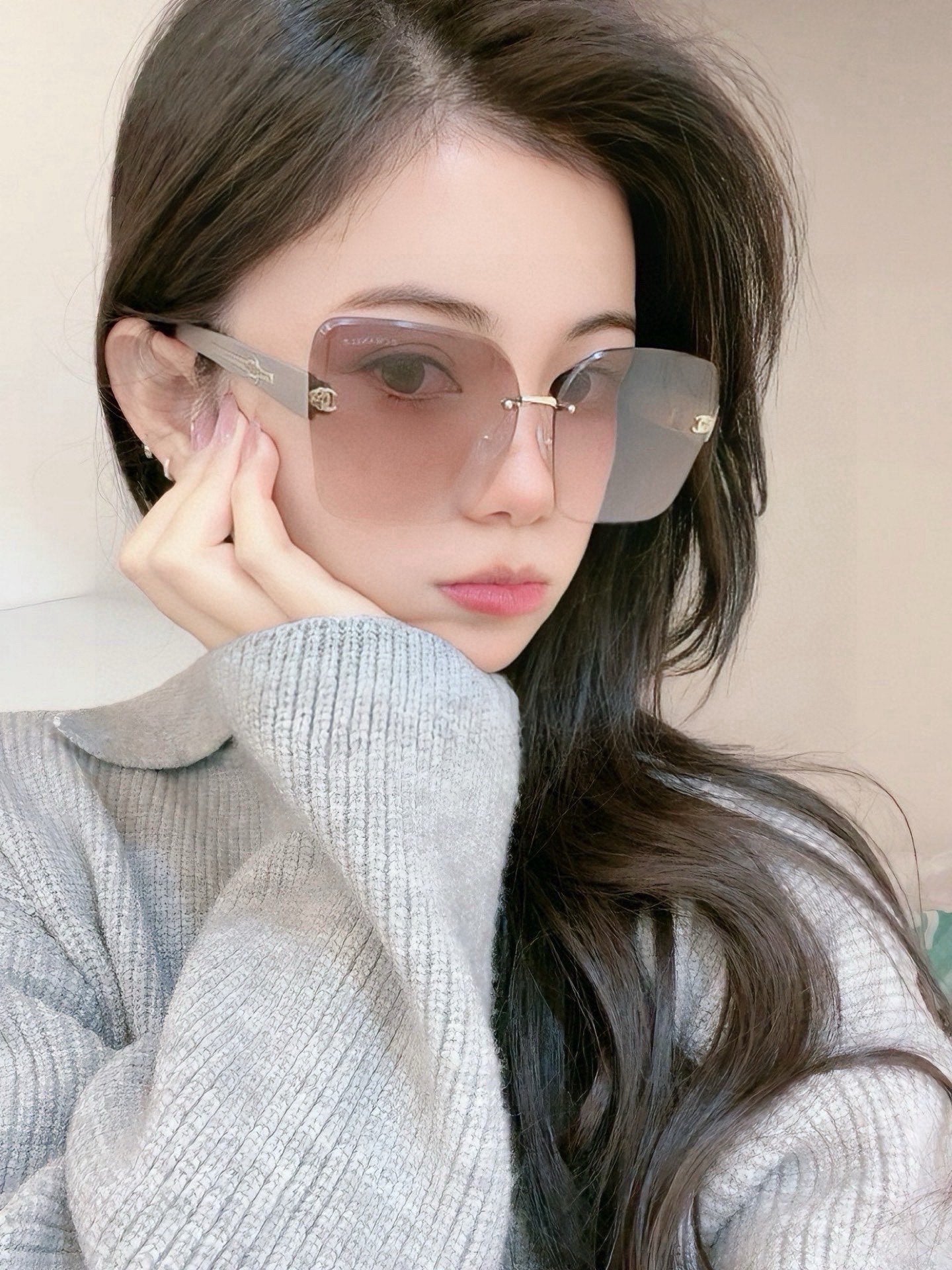 CHANEL 26S RIMLESS SQUARE FRAME IN ACETATE 411852