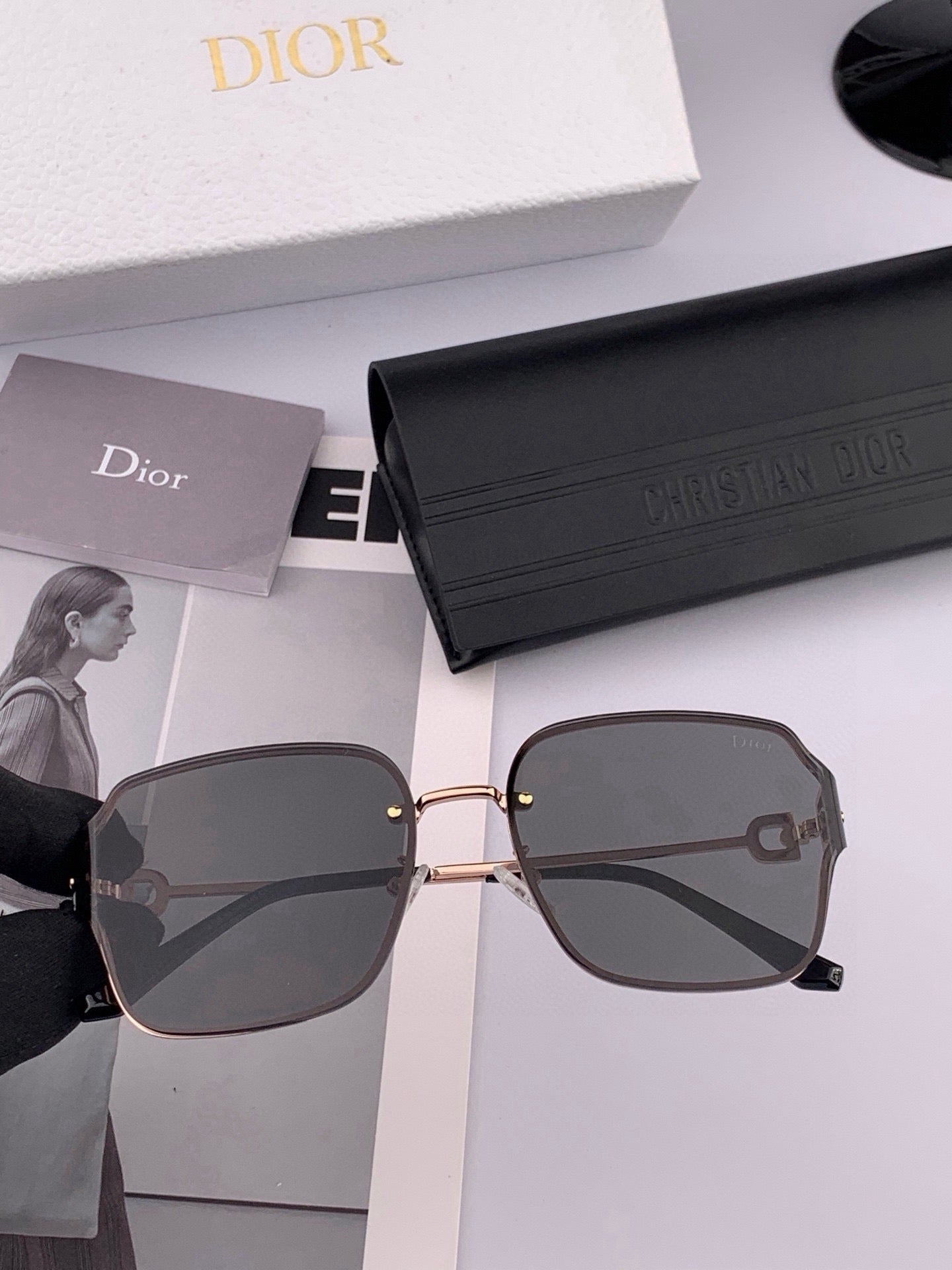 DIOR 26S ROUNDED SQUARE FRAME IN METAL 419174
