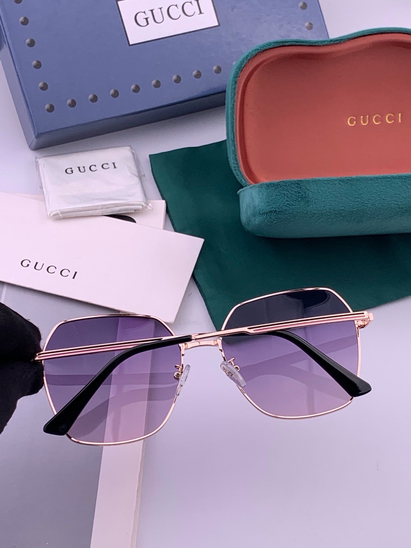 GUCCI 26S SQUARE FRAME IN METAL 422498