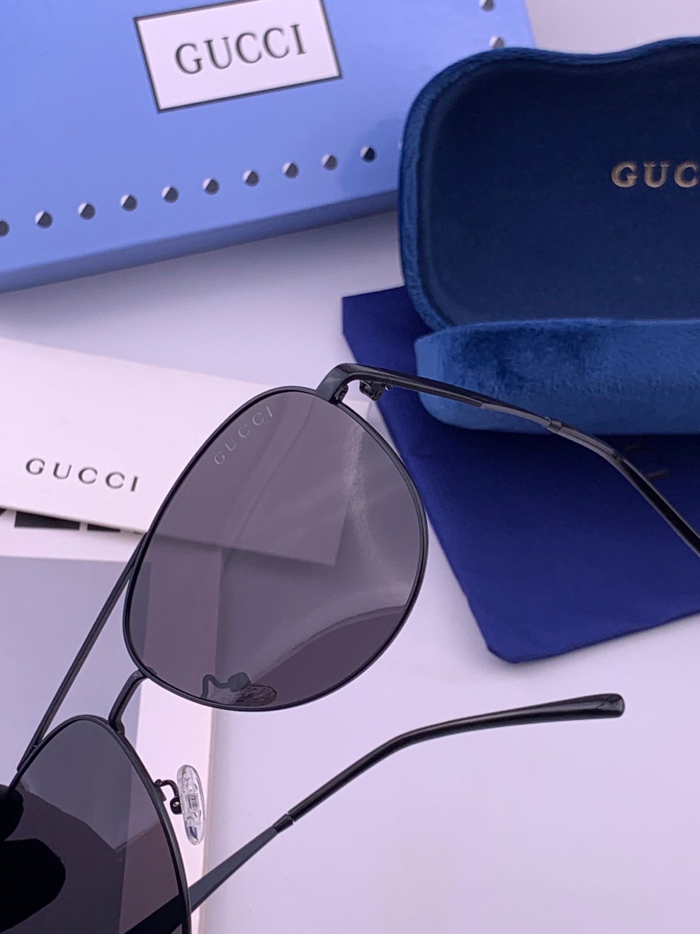GUCCI 26S AVIATOR FRAME IN METAL 424705