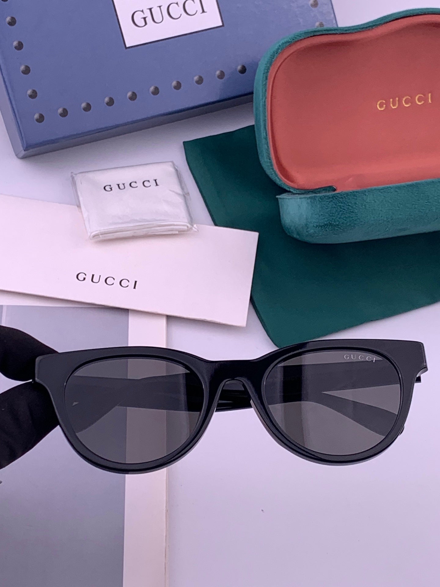 GUCCI 26S SQUARE FRAME IN ACETATE 424714