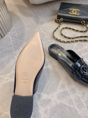 FLAT MULE 2 CM IN BLACK PATENT CALFSKIN