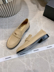 CHANEL 25S MOCCASINS IN BEIGE CALFSKIN GOLD HARDWARE