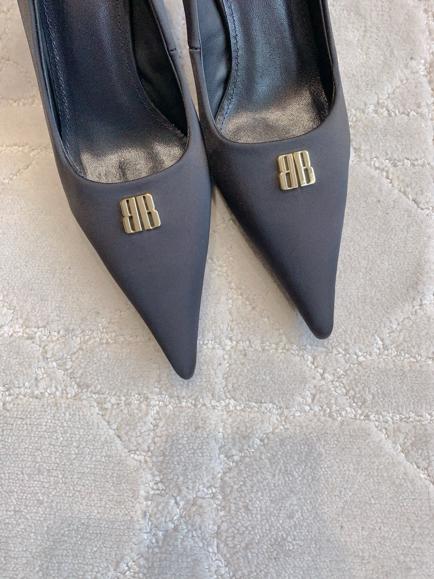 BALENCIAGA 25S POINTED-TOE HIGH HEELS 70 MM IN BLACK SATIN WITH GOLD HARDWARE