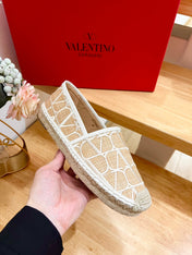 VALENTINO 26S SLIP ON SHOES IN WHITE AND BEIGE RAFFIA