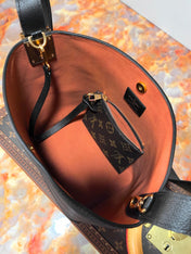 LV 25S LOW KEY ALL IN BB 18 IN BLACK CALFSKIN GOLD HARDWARE