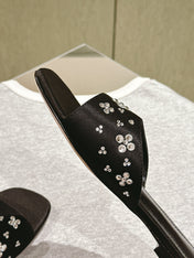 LV WOMEN FLAT MULE IN BLACK SATIN WITH RHINESTONE