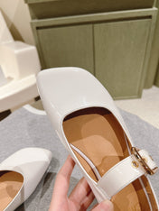 CHLOÉ 26S MARY JANE FLATS IN WHITE GLOSSY CALFSKIN