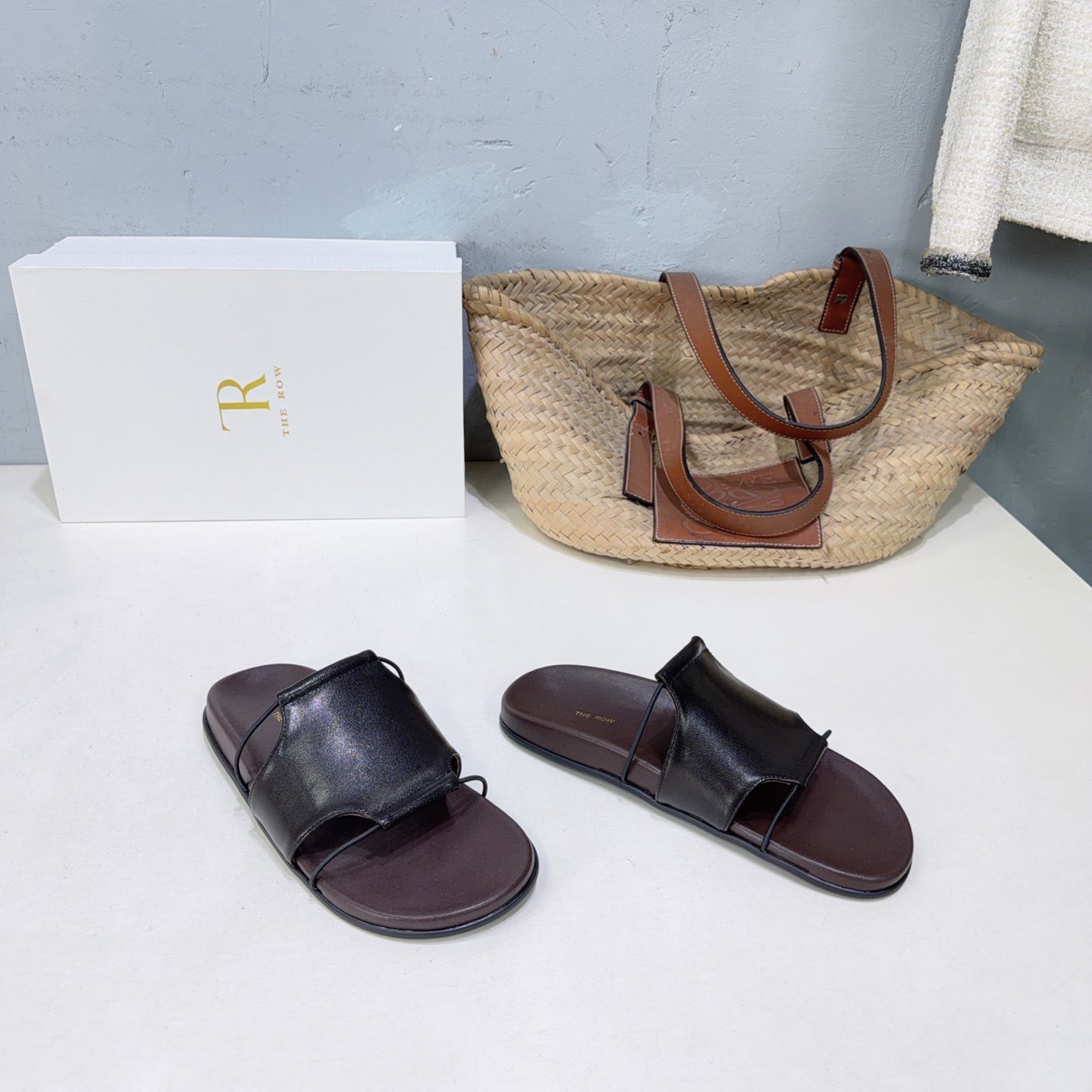 THE ROW 26S STRAP SLIDES IN DARK BROWN CALFSKIN