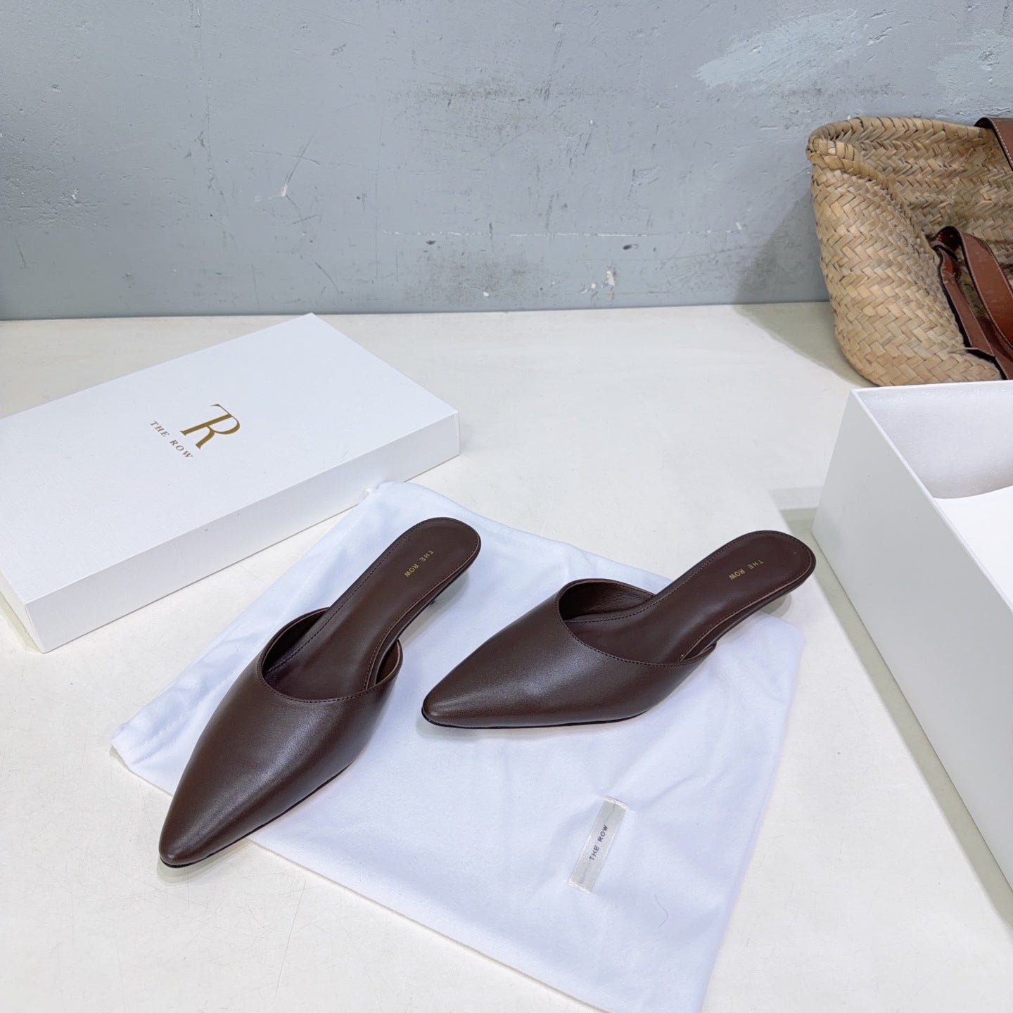 THE ROW 26S POINTED TOE MULE HEELS 35MM IN CHOCOLATE BROWN CALFSKIN