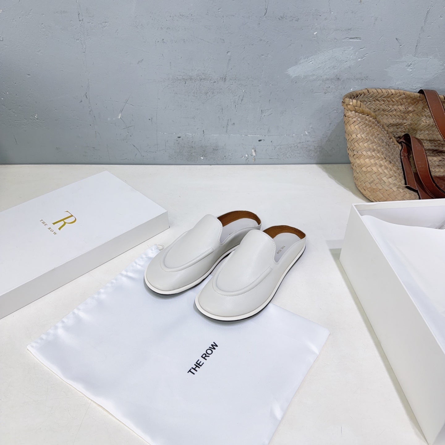 THE ROW 26S LOAFER MULES IN WHITE SMOOTH CALFSKIN