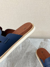 LP 26S LOCK MULE SLIDES IN DARK BLUE CALFSKIN SILVER HARDWARE