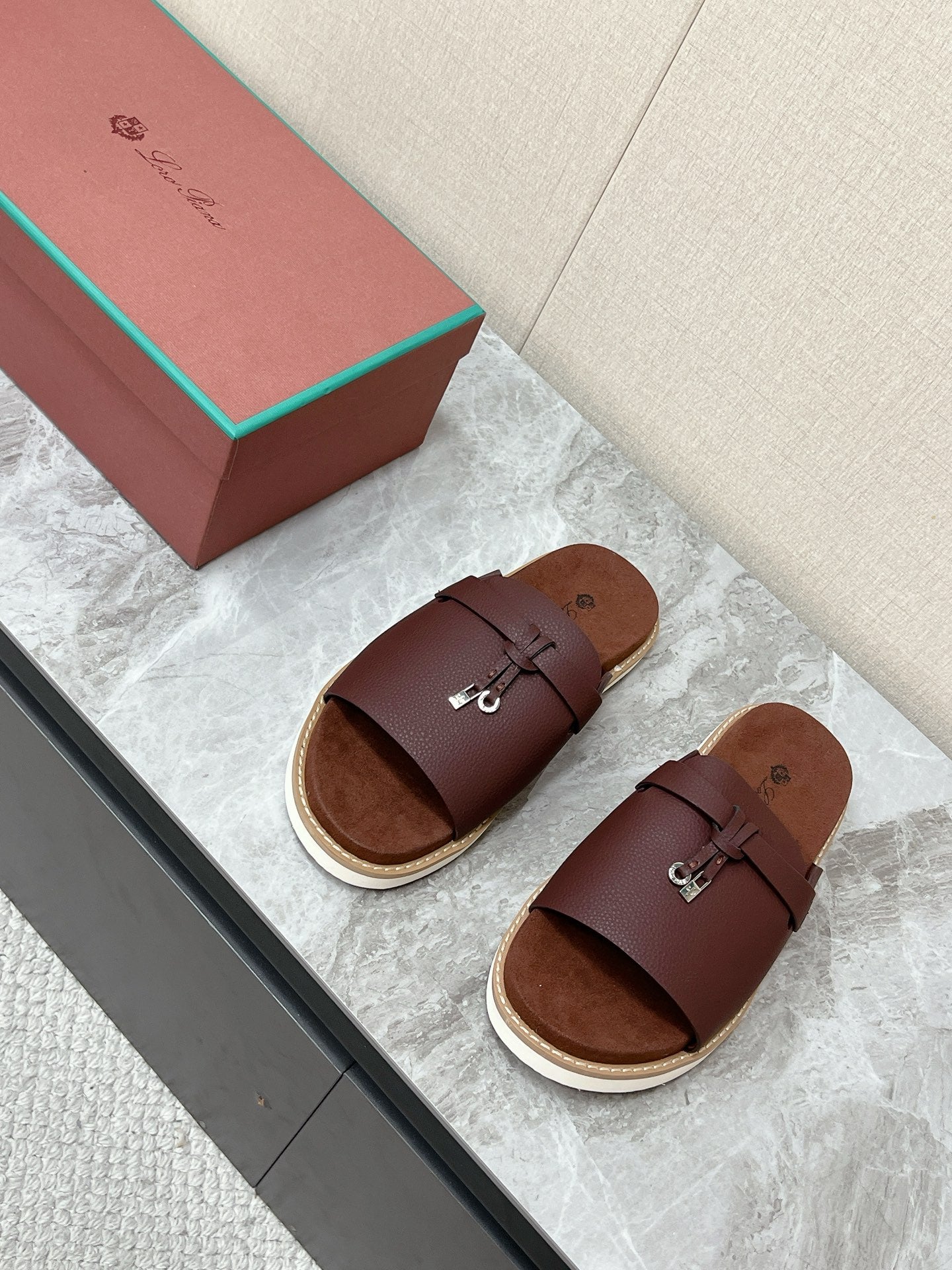 LP 26S LOCK MULE SLIDES IN BURGUNDY RED CALFSKIN SILVER HARDWARE