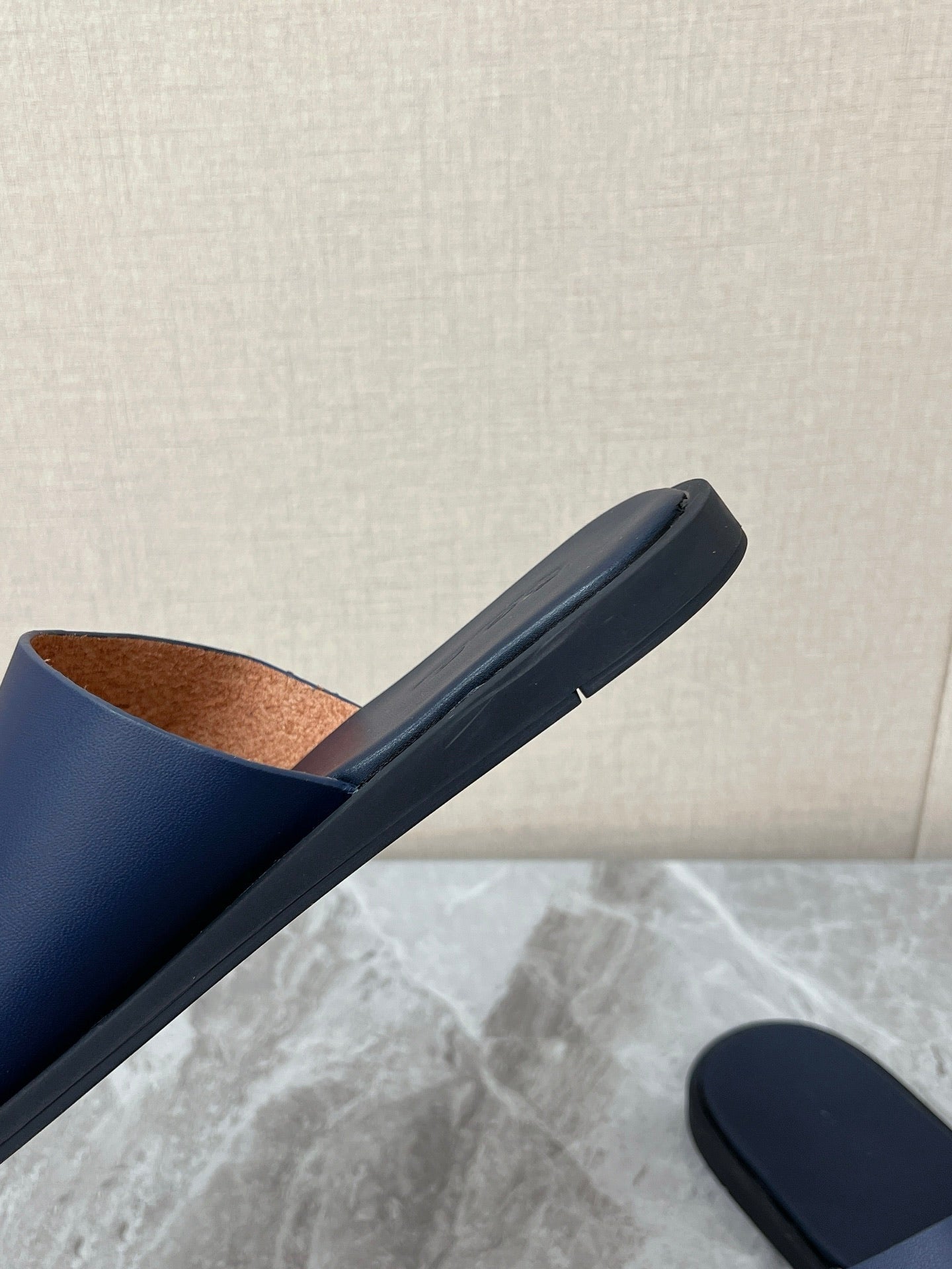 LP 26S CLASSIC H-CUT SLIDES IN NAVY BLUE CALFSKIN