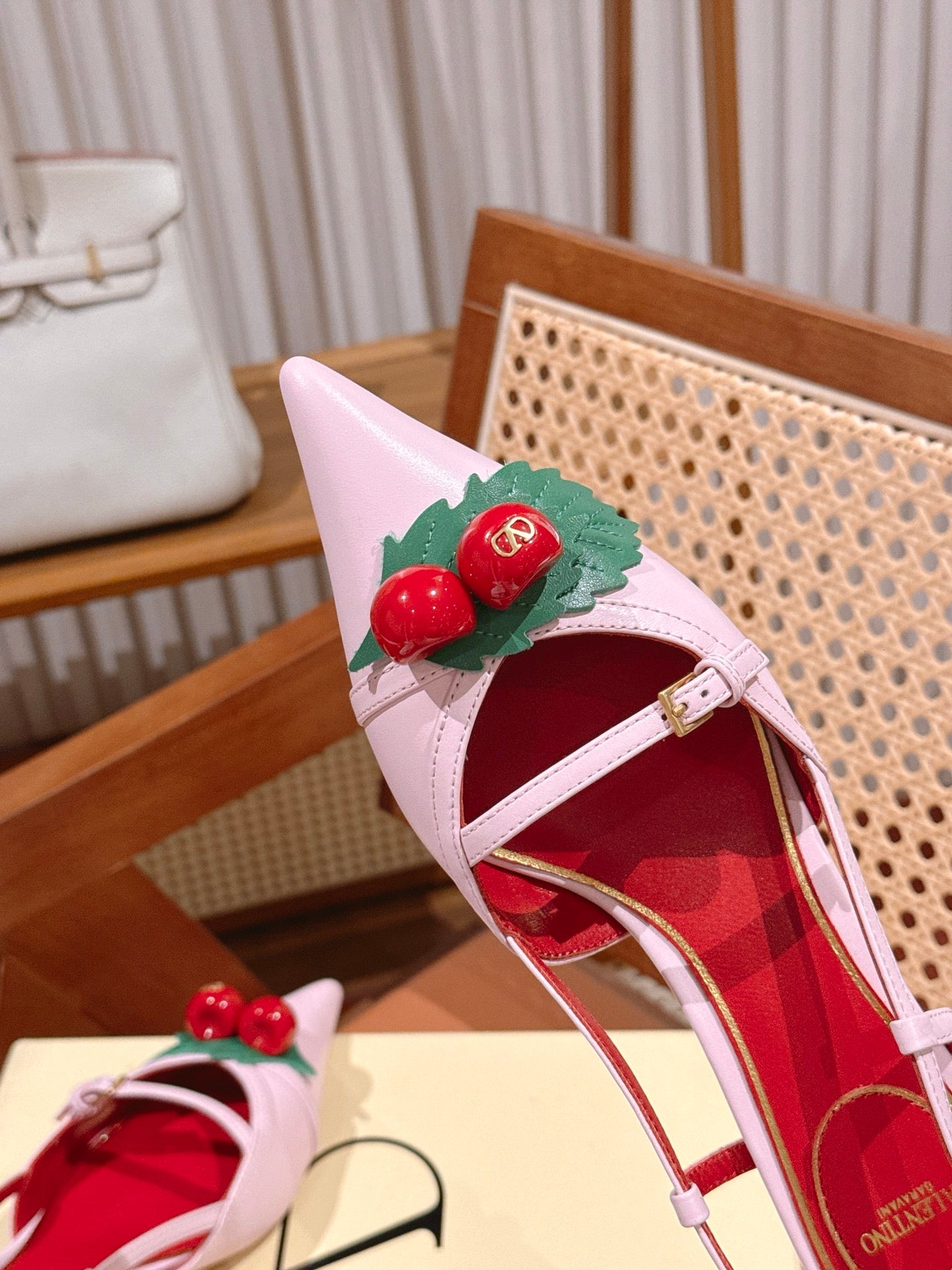VALENTINO 26S SLINGBACKS 45 MM IN LIGHT PINK CALFSKIN CHERRY DETAILS