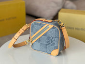 CHESS MESSENGER 24 IN COLUMBIA BLUE DAMIER DENIM 3D