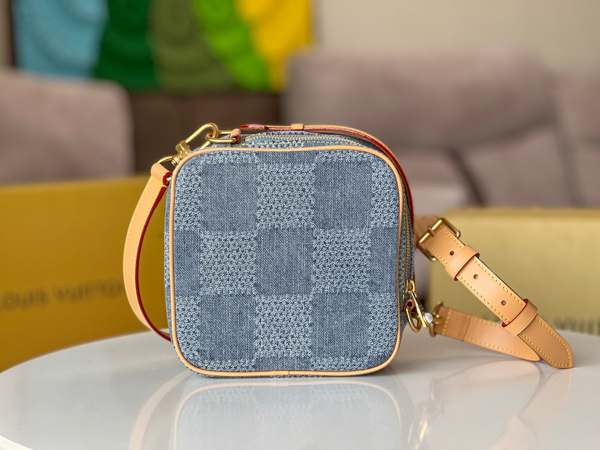 CHESS MESSENGER 24 IN COLUMBIA BLUE DAMIER DENIM 3D