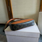 CELINE 25S SHOULDER BAG 21MM IN BLACK TRIOMPHE CANVAS AND BORWN CALFSKIN