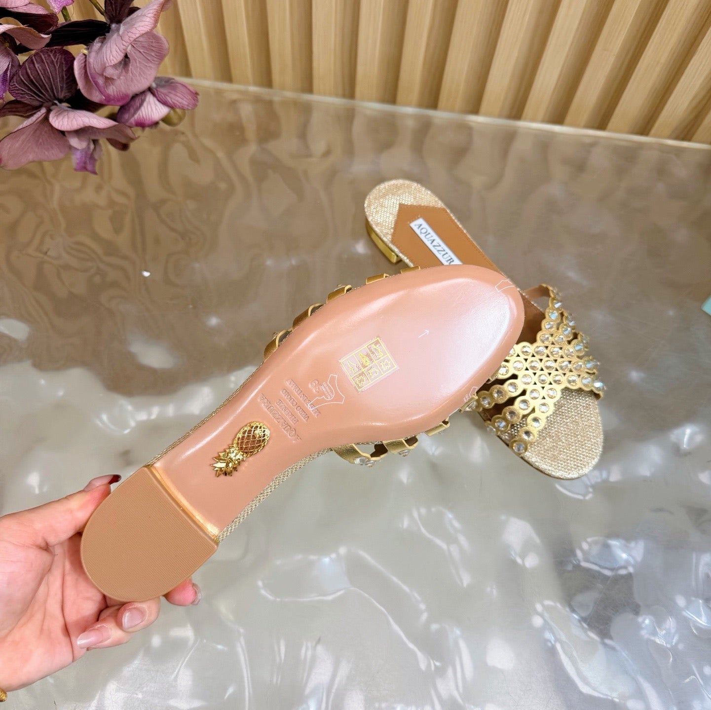 AQUAZZURA 26S SLIDES IN BEIGE LUREX FABRIC