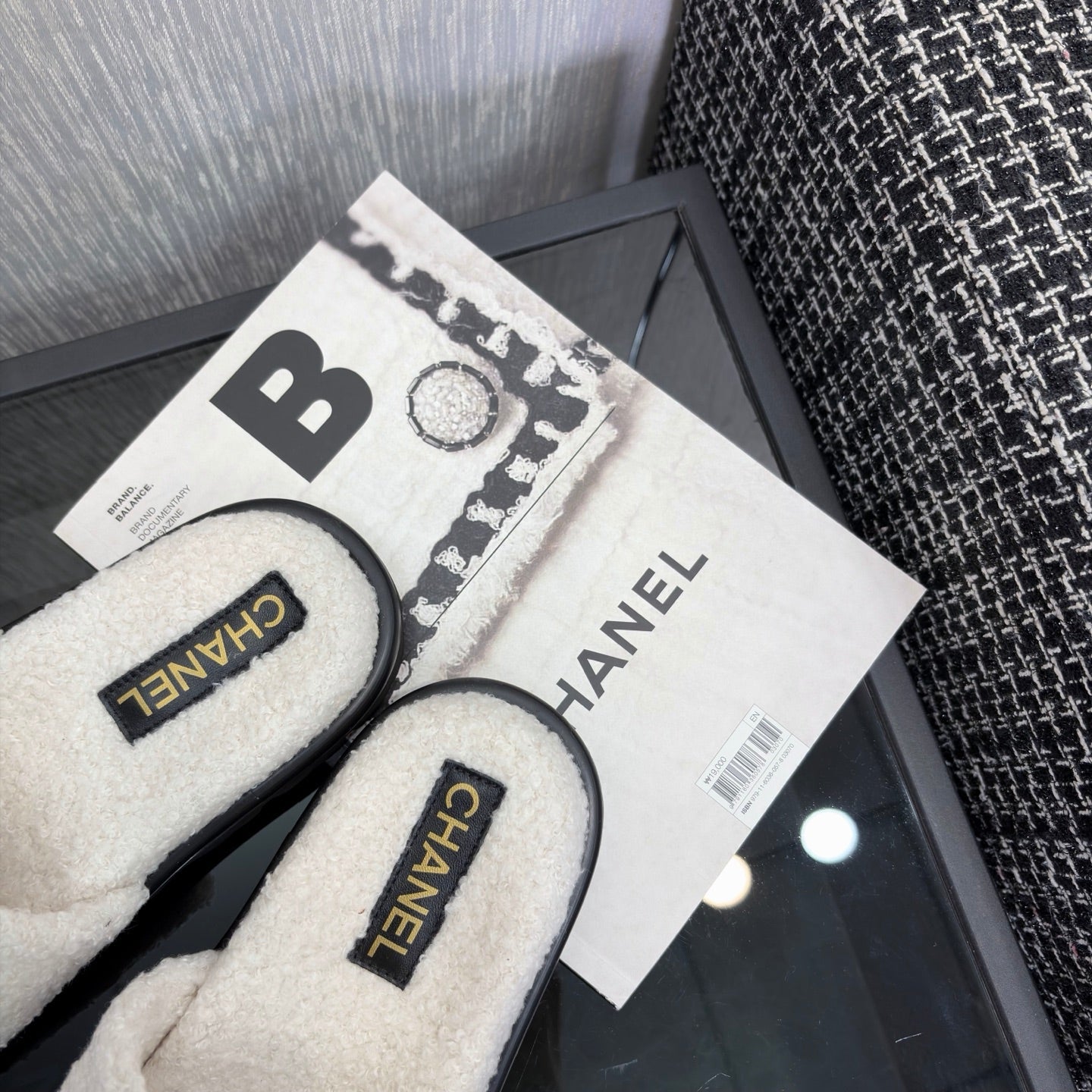 CHANEL 26S SLIDE SANDALS  IN BLACK AND WHITE SHEARLING