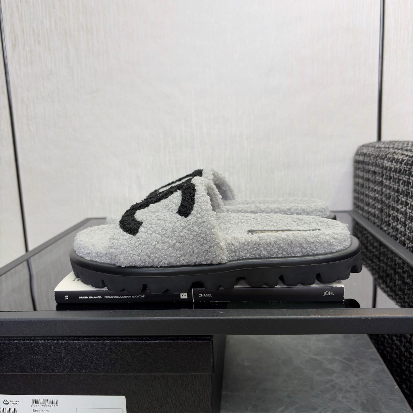 CHANEL 26S SLIDE SANDALS  IN BLACK AND GRAY SHEARLING OPEN TOE
