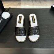 HIGH FLATFORM SLIPPER IN BLACK EMBOSSED SHEEPSKIN