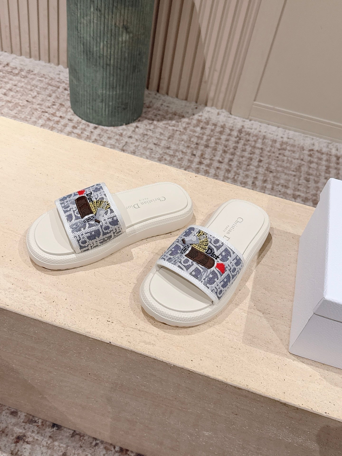 DIOR 26S SLIDE SANDALS IN WHITE MONOGRAM EMBROIDERED CANVAS