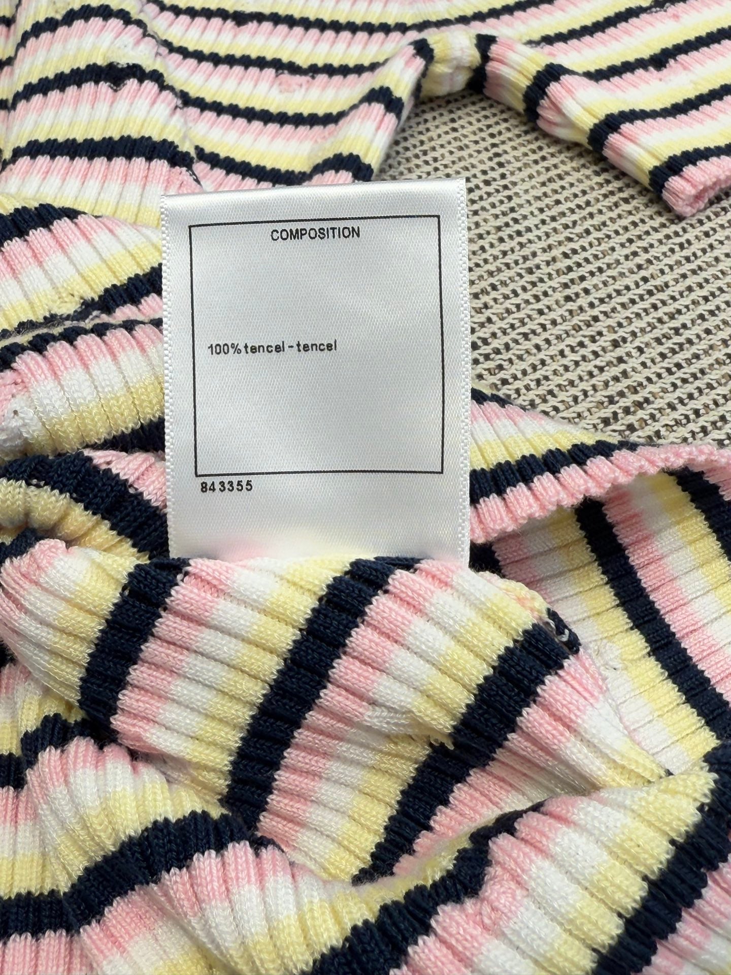 Chanel T- Shirt Pink Yellow mix Black Tencel 232702