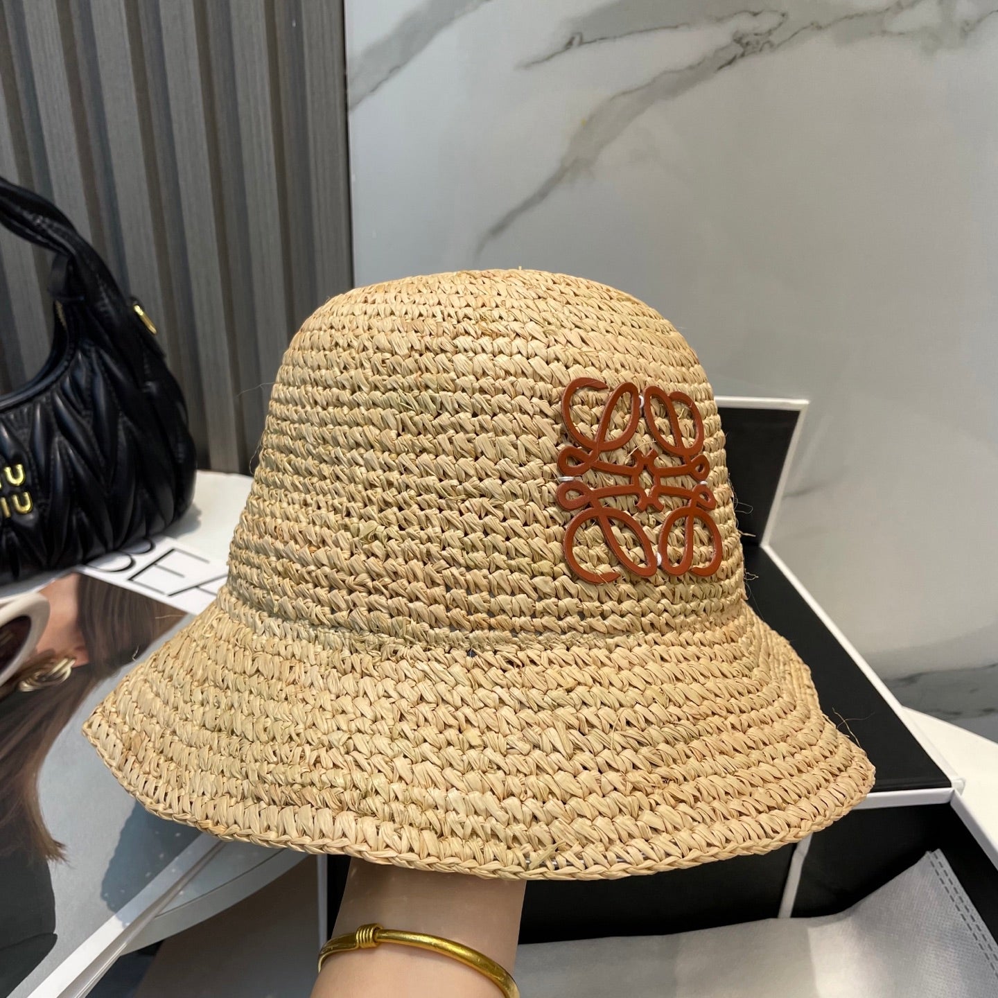 LOEWE 26S STRAW BUCKET HAT STYLE 056