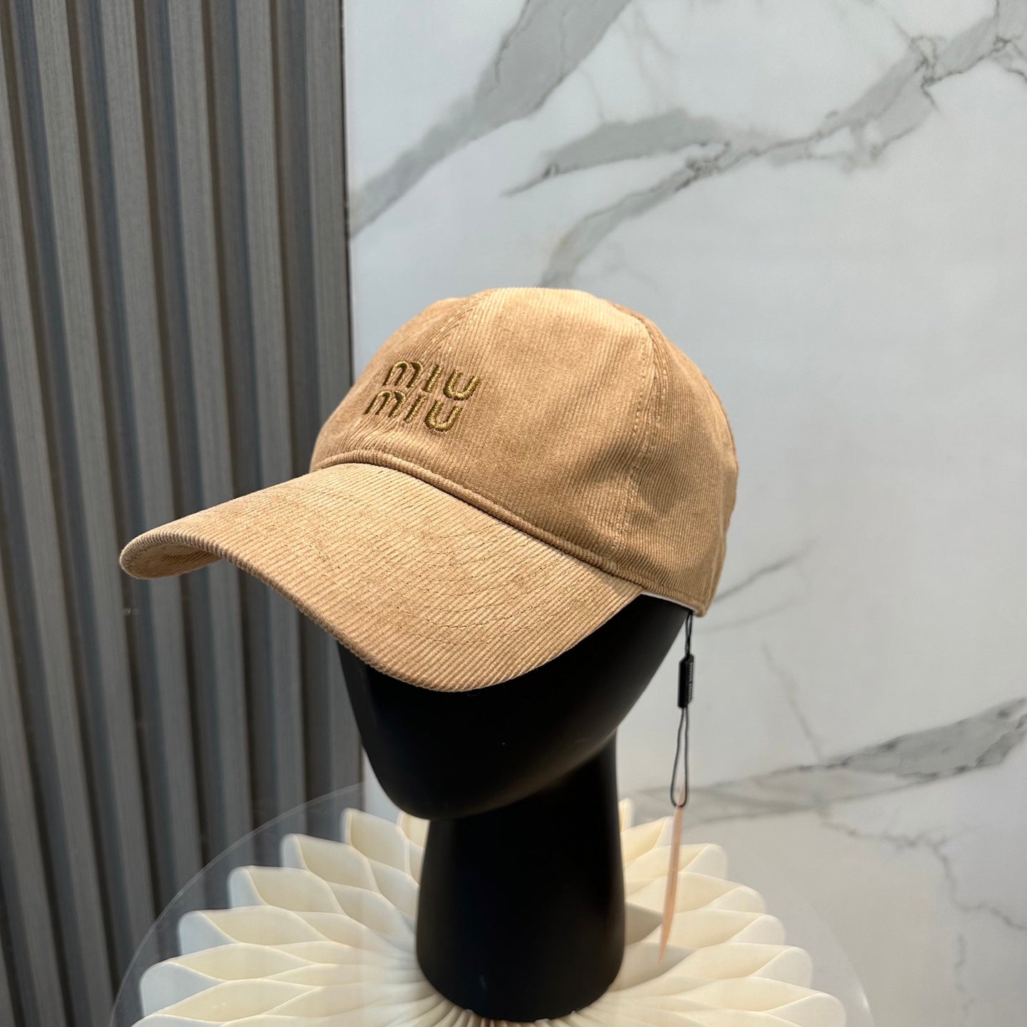MIUMIU VELVET BASEBALL CAP STYLE 61
